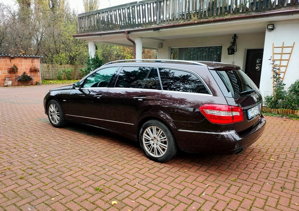 Mercedes-Benz Klasa E cena 45900 przebieg: 252000, rok produkcji 2010 z Wrocław małe 29